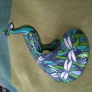 Hamilton Collection Delightful Dragonfly Beauty of the Tiffany Peacock Figure